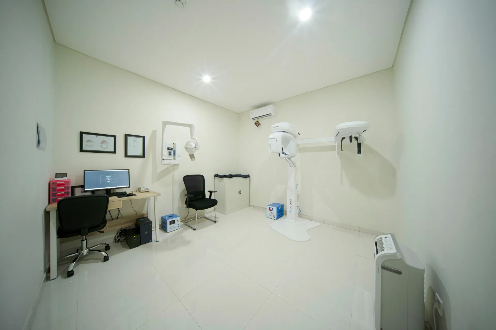 Dental Clinic Image
