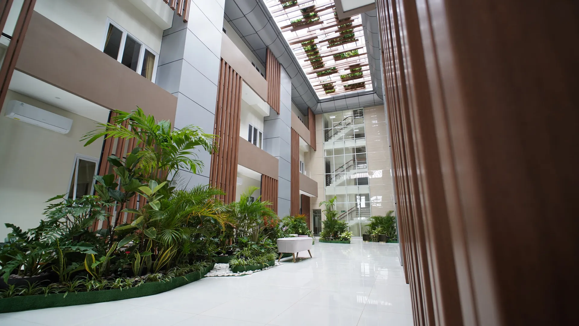 Dental Clinic Image
